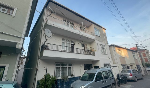 Darıca'da 3 katlı binanın kolonları çatladı!