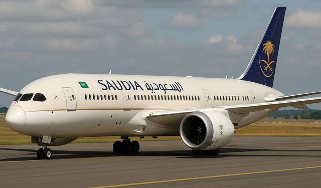 İstanbul-Cidde seferini yapan uçakta bomba paniği