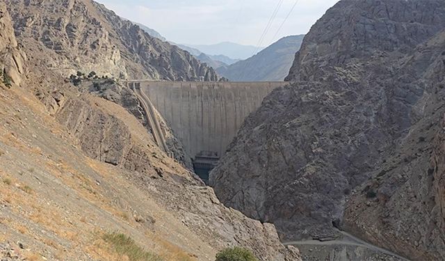 İran’daki benzeri görülmemiş kuraklığa iklim değişikliğinin yol açtığı belirlendi