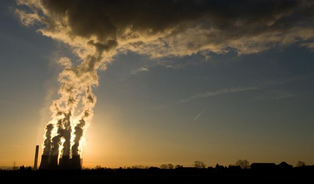 Fosil kaynaklı karbon emisyonlarında bu yıl yeni rekor seviye görülebilir