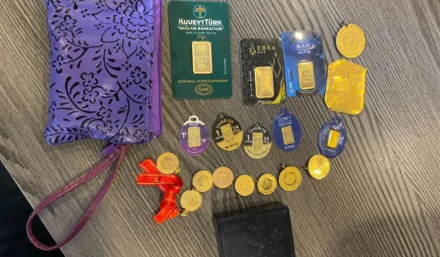 Halıda 650 bin TL değerinde altın buldu: Düşünmeden sahibine teslim etti