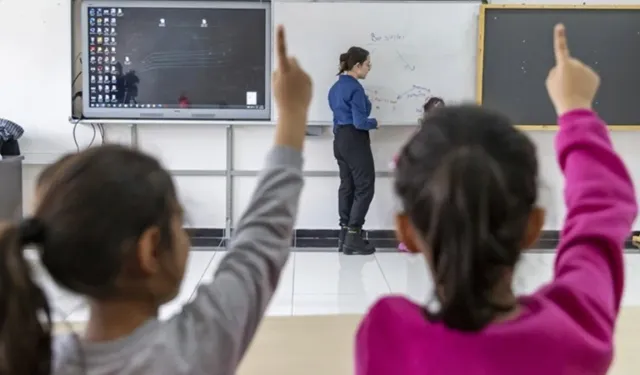 Son 22 yılda 836 bin öğretmen ataması yapıldı