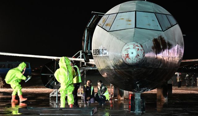 Esenboğa Havalimanı'nda uçak kazası tatbikatı düzenlendi