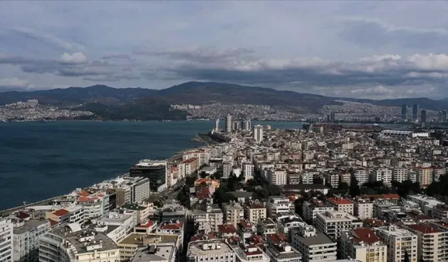 Kiralık ve satılık konut raporu yayımlandı: İzmir'de kiralar düşüşe geçti