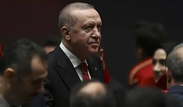 Adalet maskeleri indiriyor