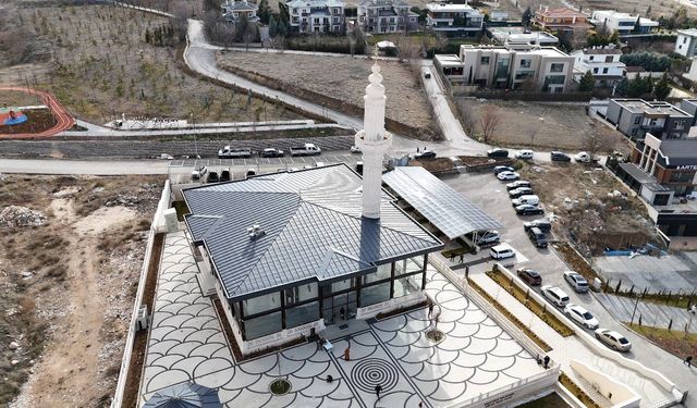 Ankara'da kendi kendine yeten cami modeli: Güneş enerjisiyle tüm giderler karşılanıyor