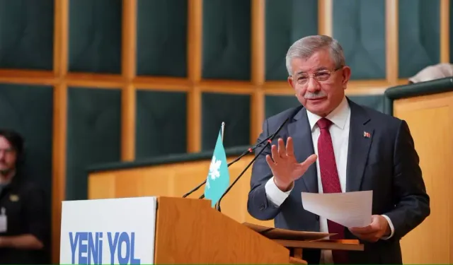 Davutoğlu: "Komisyon raporu gecikiyor sanki doktora tezi yazıyorsunuz"