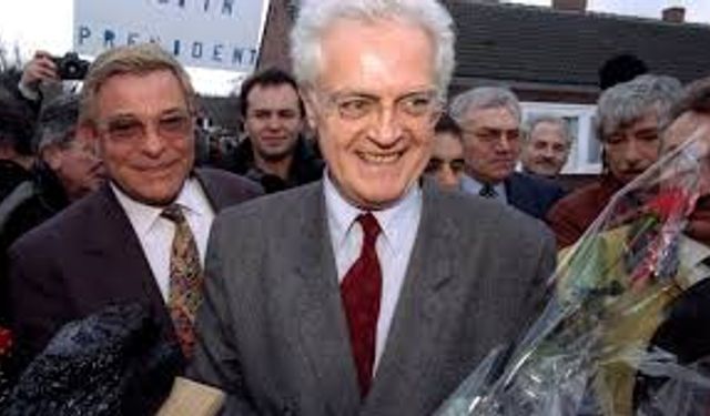 Eski Başbakan 88 yaşında hayatını kaybetti