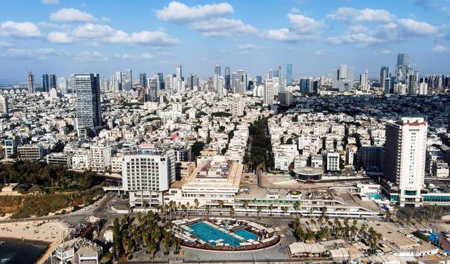 İran İsrail’e yeni füze saldırı dalgası başlattı