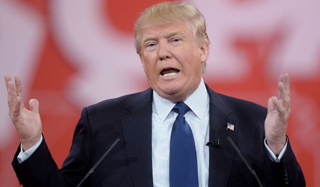 Trump: 'İran ile gümrük vergileri ve yaptırımların hafifletilmesi konusunda görüşüyoruz'