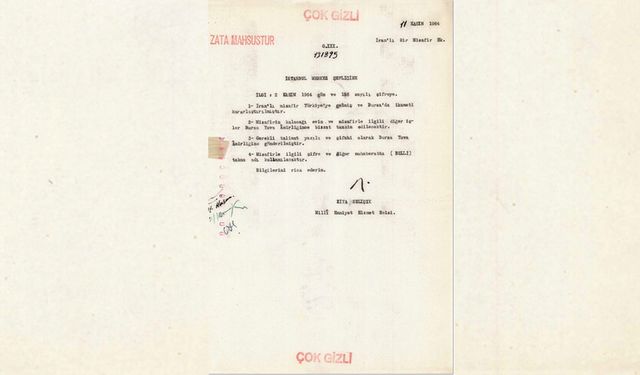 MİT, İran Devrimi'nin lideri Humeyni'nin Türkiye'de ikamet ettiği döneme ait belgeyi paylaştı