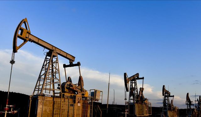 Brent petrolün varili 107,87 dolardan işlem görüyor