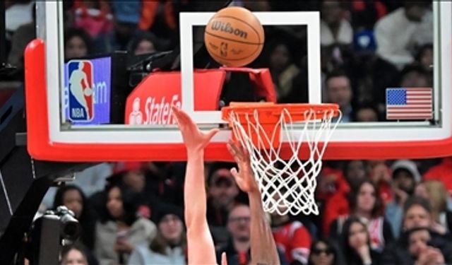 NBA'de Warriors, Ömer Faruk Yurtseven'in 17 sayıyla oynadığı maçta Spurs'e kaybetti