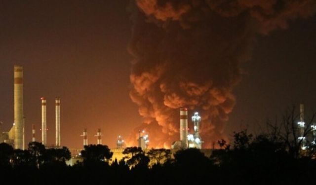 BAE'de Barakah Nükleer Enerji Santrali yakınında İHA saldırısı sonucu yangın çıktı
