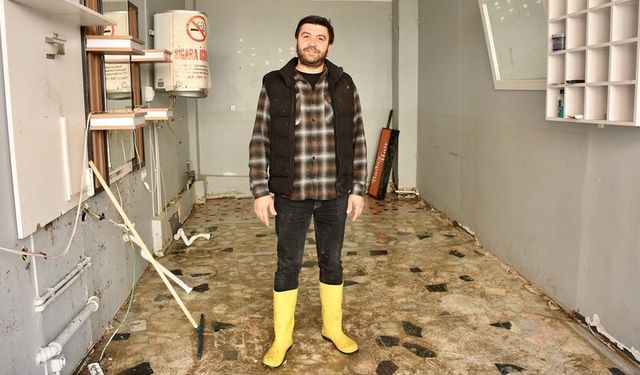 Havza'daki selde otomobilin üzerinde sürüklenen kişi yaşadıklarını anlattı