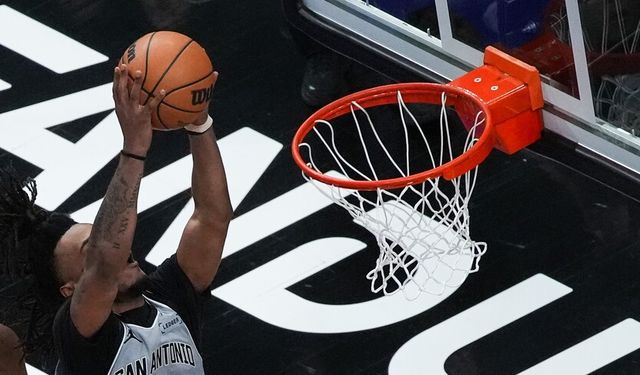 Spurs, NBA finaline yükseldi