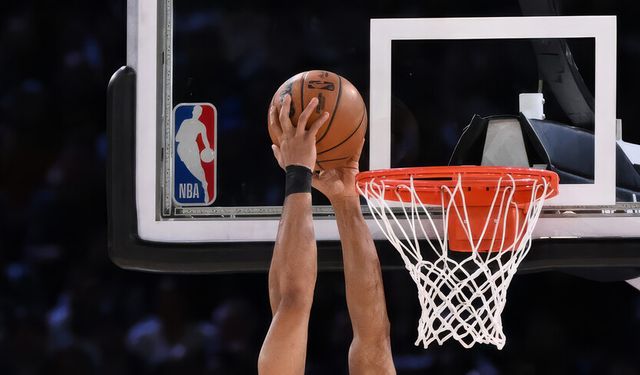 Cavaliers'ı eleyen Knicks, 27 yıl sonra NBA finaline yükseldi