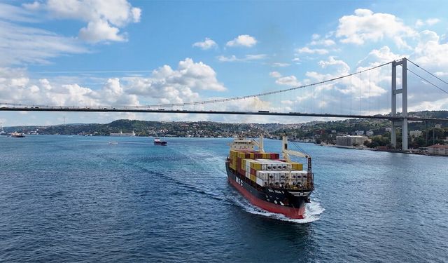 İstanbul ve Çanakkale boğazlarından geçen gemilere 4 ayda 15 bin 639 kılavuzluk hizmeti verildi