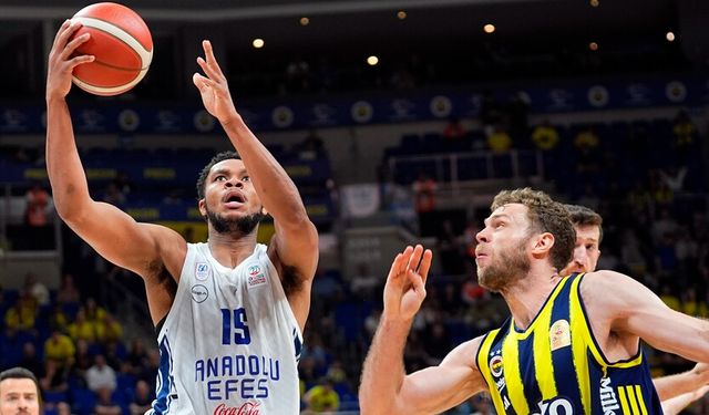Fenerbahçe Beko, Basketbol Süper Ligi yarı finalinde yarın Anadolu Efes'i konuk edecek