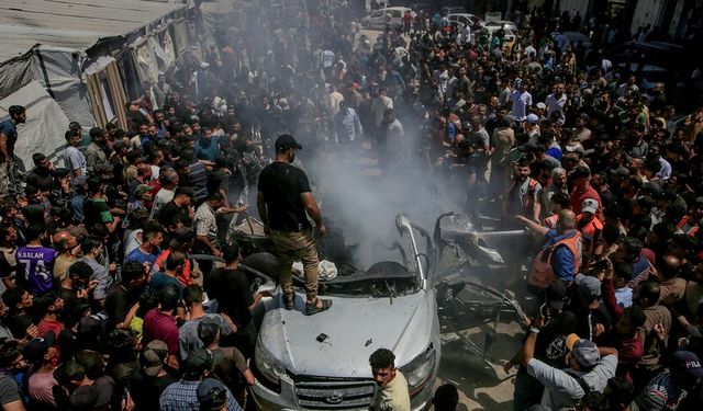 Almanya’da Sol Parti, İsrail’in Gazze’deki eylemlerini soykırım olarak niteledi