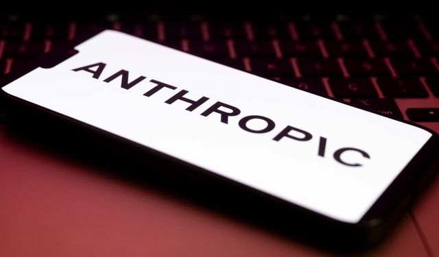 Anthropic'in yapay zeka modelinin "ABD'nin gizli sistemlerinde güvenlik açıkları bulduğu" iddia edildi