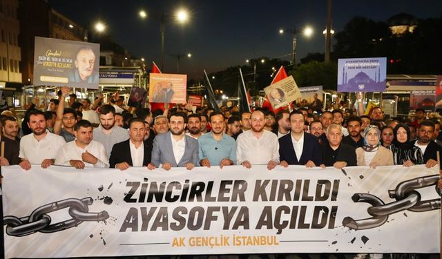 Ayasofya'nın yeniden ibadete açılışının 6. yılında gençlik yürüyüşü