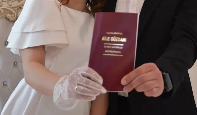 Evlenecek Gençlerin Desteklenmesi Projesi'ne 285 binden fazla başvuru alındı