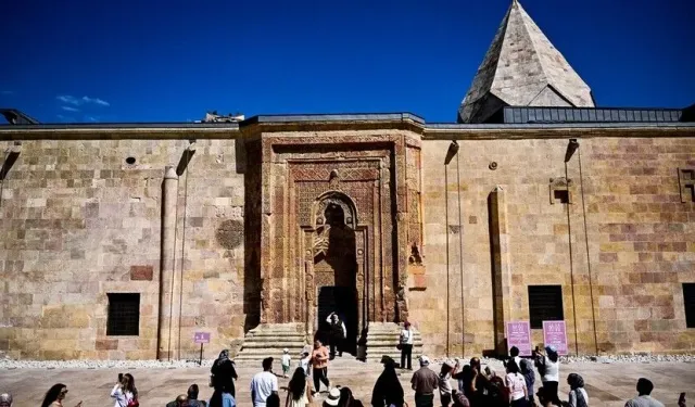 Güncel