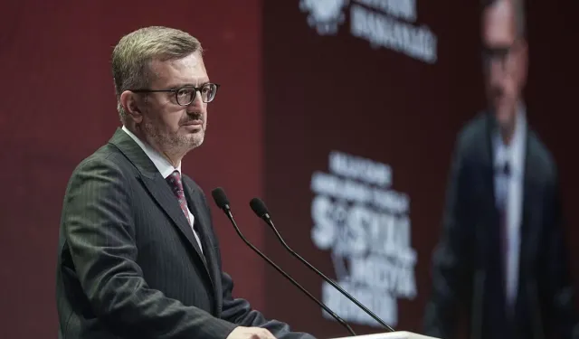 İletişim Başkanı Duran: Vatandaşla iletişimi tek bir mecra ile sınırlı tutmamız düşünülemez