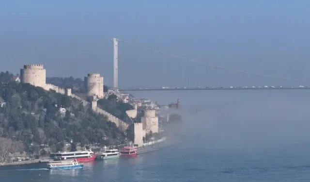 İstanbul'da sis nedeniyle bazı vapur seferleri iptal edildi