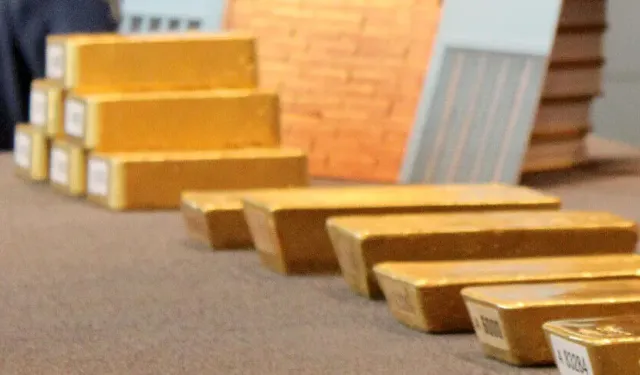 Belçika'da tadilattaki binanın duvarında yaklaşık 9 milyon avro değerinde altın bulundu