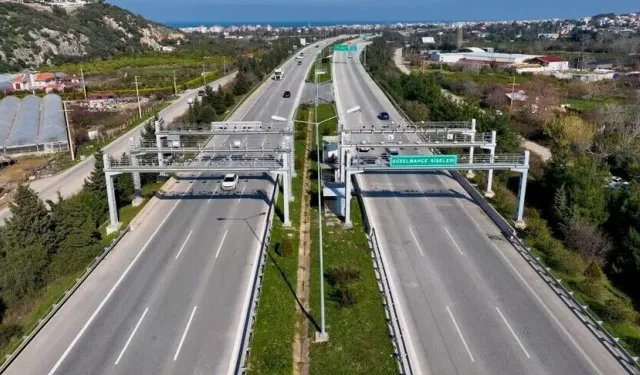 Kara yollarında serbest geçiş başladı, eski gişeler kaldırılıyor