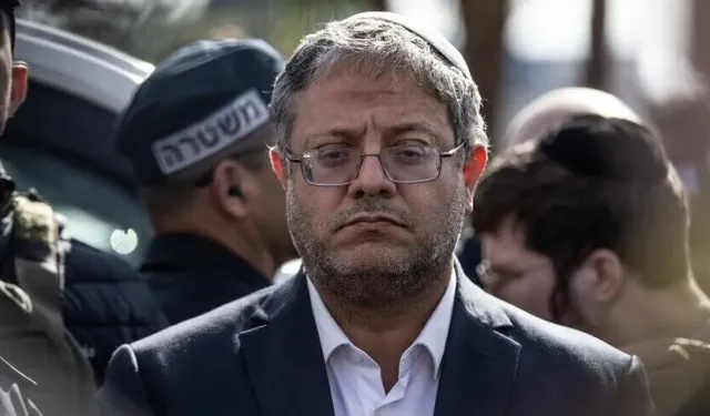 İsrailli Bakan Ben-Gvir'den, Filistinli esirlerin kıyafetlerine ve Kur'an-ı Kerimlerine el konulması talimatı