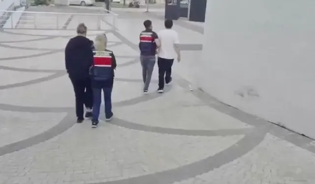 Bakan Gürlek, vize operasyonuyla 6 ilde 49 şüpheli hakkında işlem başlatıldığını bildirdi