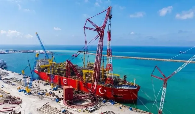 Osman Gazi Yüzer Üretim Platformu Karadeniz'de göreve bir adım daha yaklaştı