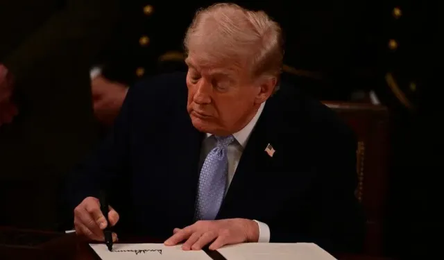 ABD Başkanı Trump, çocukluk dönemi aşılarına ilişkin önerileri sınırlayan kararnameyi imzaladı