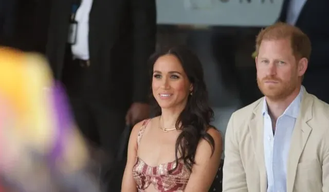 İngiliz basınına göre ABD'de yaşayan Prens Harry ve eşi Meghan Markle İngiltere'ye dönüyor