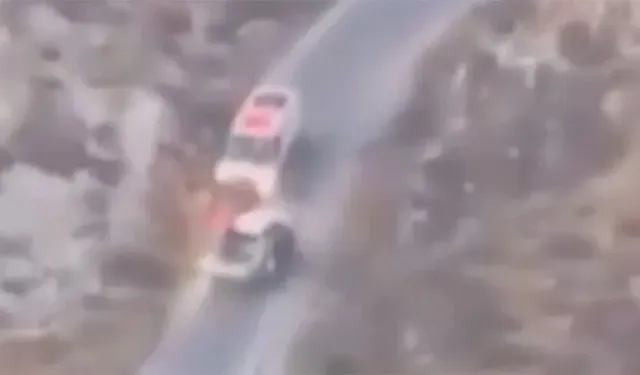 Filistin topraklarını gasbeden İsrailliler Batı Şeria'da Kızılay ambulansına saldırdı