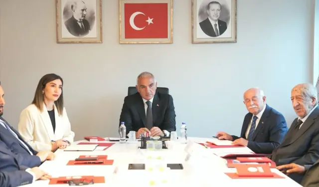 Bakan Ersoy başkanlığında Alevi-Bektaşi Kurulu toplandı