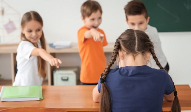 “Benim çocuğum yapmaz” demeyin: Akran zorbalığında ailelere... İşte detaylar!