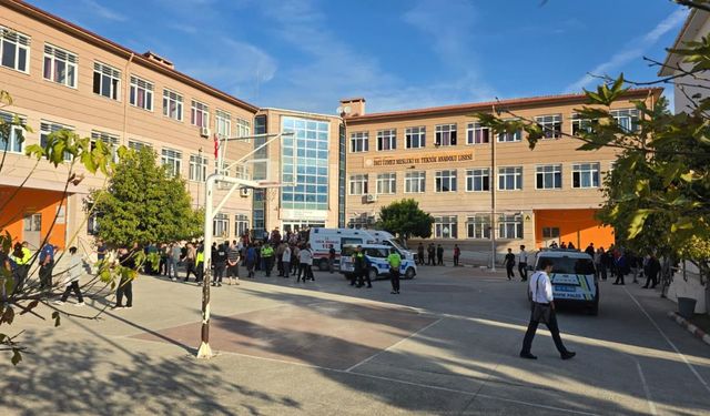 Manisa'da okula silahlı saldırı: 2'si ağır 11 öğrenci yaralı