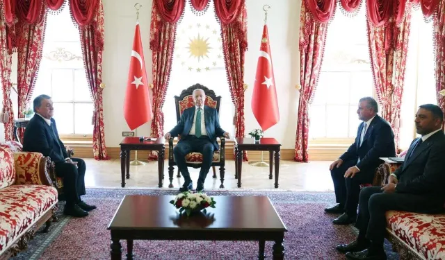 Cumhurbaşkanı Erdoğan, 4 kulübün başkanlarını ve yöneticilerini kabul etti... İşte objektiflere yansıyanlar!