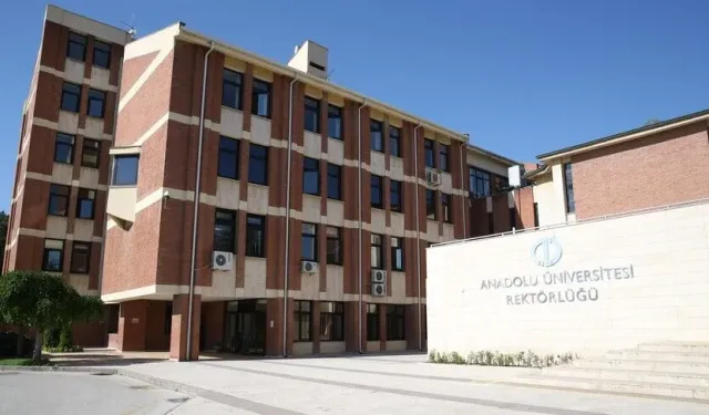 Anadolu Üniversitesi’nden Öğrenci Affı Açıklaması: Başvuru Tarihleri Belli Oldu!