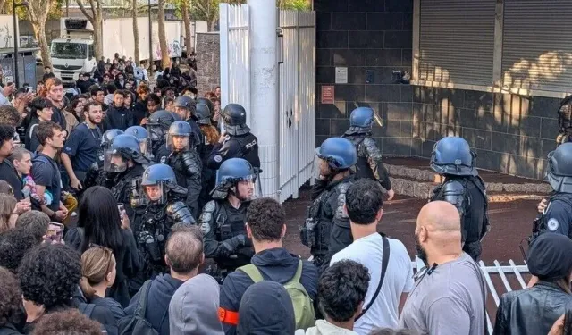 Fransa’da eğitim koşullarına tepki: Eylemlerde 10 kişi yaralandı