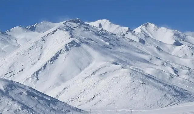 Nepal’de çığ felaketi: Can kaybı 4 oldu