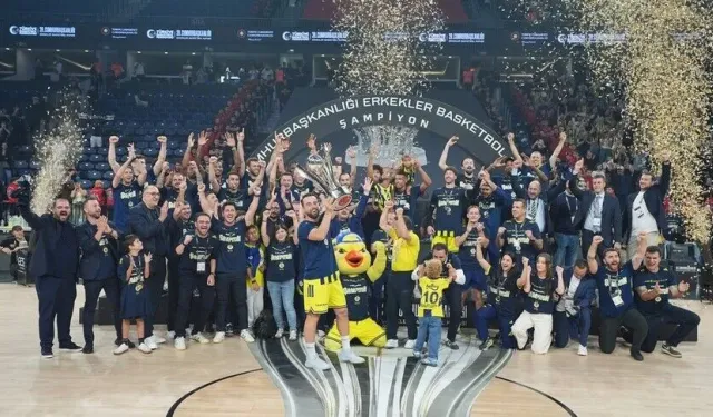 Basketbolda Erkekler Cumhurbaşkanlığı Kupası'nı Fenerbahçe Tarfin kazandı!