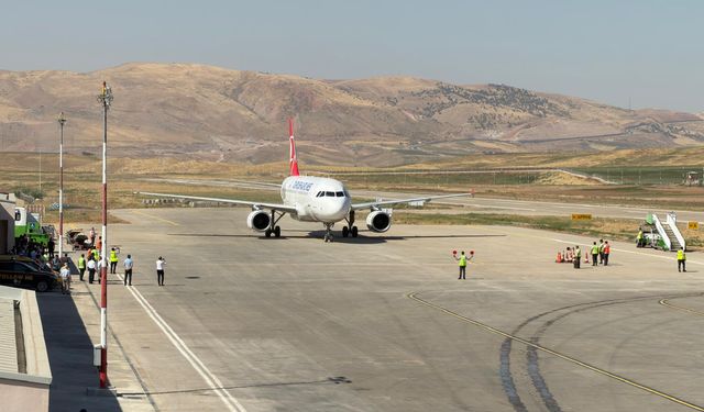 Siirt Havalimanı yeniden uçuşlara açıldı