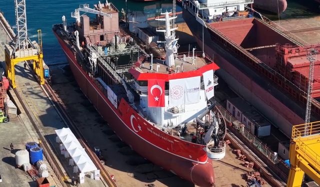 Bakan Uraloğlu duyurdu: İlk yerli ve millî tarama gemisi suya indirildi