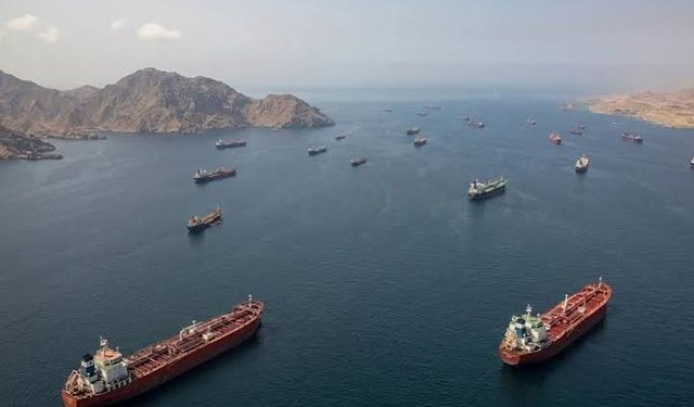 KİK Manama Zirvesi: 7.000 Füze Kınaması ve Hürmüz Uyarısı