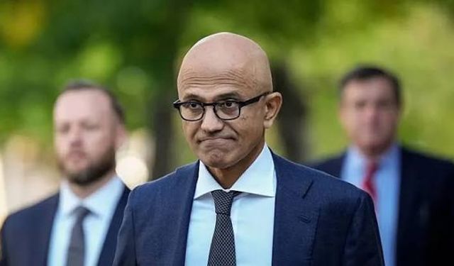 Nadella: Süper zekâ sistemlerine “kapalı kutu” muamelesi yapılamaz, acil fren mekanizması şart